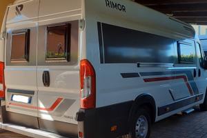 Camper furgonato puro van camperizzato 6.800 km