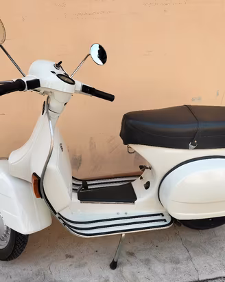 vespa PX200E