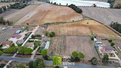 Sabaudia (LT) - Terreno 2 HA fronte strada | TR445