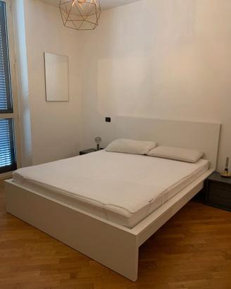 Letto matrimoniale + Materasso memory foam 160x200