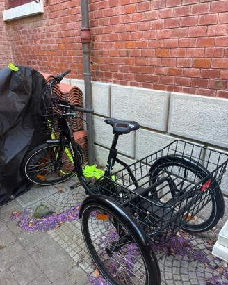 Triciclo nuovo elettrico