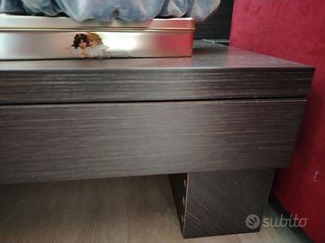 struttura letto wenge con comodini integrati
