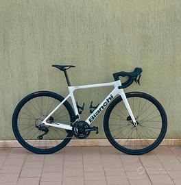Bianchi Sprint ICR Shimano 105 2026 + PM Magene