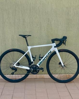 Bianchi Sprint ICR Shimano 105 2026 + PM Magene