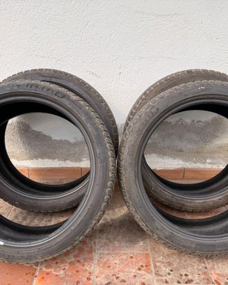 Pneumatici invernali Michelin 215/40 R18 89V
