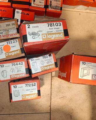lotto materiale elttrico Legrand nuovo in scatola