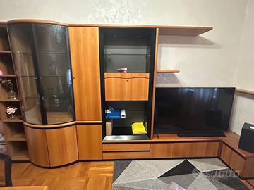 Mobile soggiorno legno.