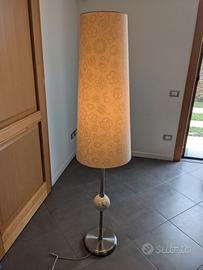 Lampada da terra Thun con farfalla, funzionante