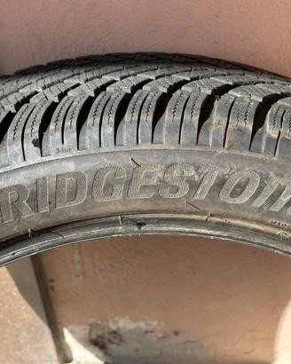 4 pneumatici invernali Bridgestone
