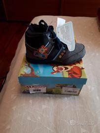 Scarpe Disney NUOVE nr. 25