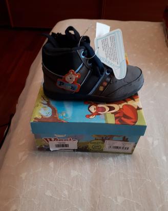 Scarpe Disney NUOVE nr. 25