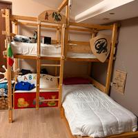 Letto in legno massello