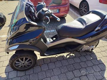 Piaggio mp3 250 cc del 2006 44500 km