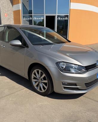 Volkswagen Golf 2.0 TDI DSG 5p. Highline BlueMotio