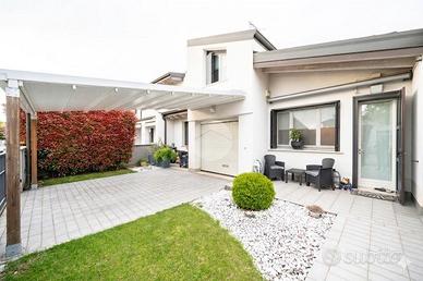 VILLA A SCHIERA A CURTATONE