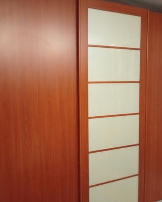  camera da letto moderna tinta ciliegio