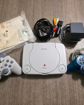 PS ONE + 2 JOYSTIK