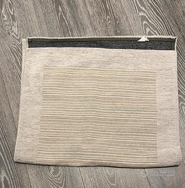 Tappeto lungo beige