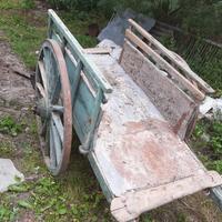 Carro antico in legno
