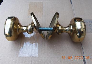 COPPIA MANIGLIE A POMO IN OTTONE DORATO LUCIDO