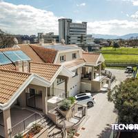 VILLA A SCHIERA A FROSINONE