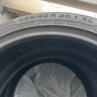 Gomme Continental 255/40 R 20 V XL usate