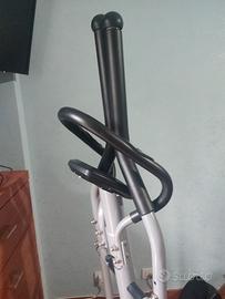 Cyclette ellittica con computer 