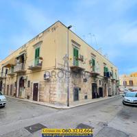 Appartamento primo piano angolare