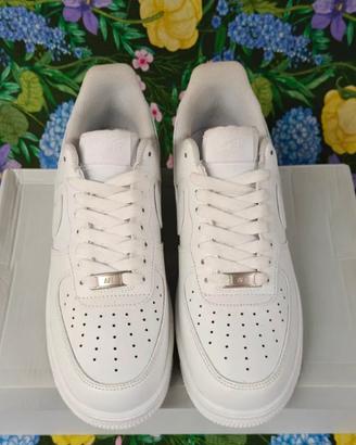 Nike Air Force 1 07 Classic Low-Top, Bianco / 45