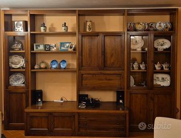 Mobile soggiorno-salotto in noce nazionale