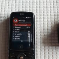 TVfonino LG U960  modello vintage di colore nero.