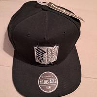 Cappello con visiera Attack on Titan