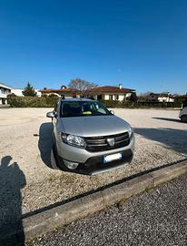 Dancia Sandere stepway