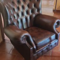 Divano in pelle 3posti piu 2 poltrone