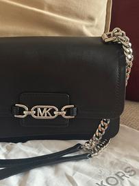 Borsa Michael Kors nera con dettagli argento