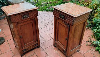 Coppia di comodini anni 30