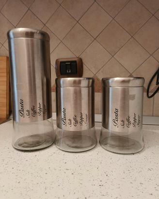 Contenitori in vetro per pasta