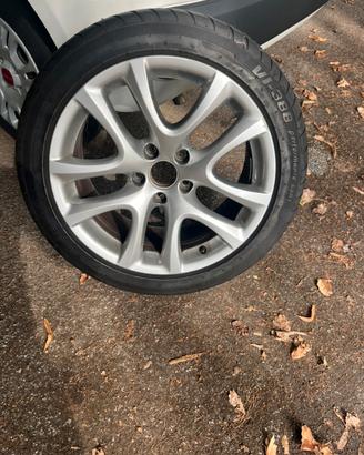 Cerchi e gomme 225/45R17