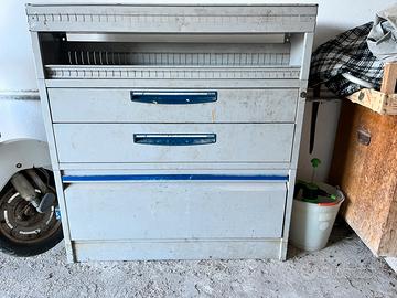 Cassettiera per furgone