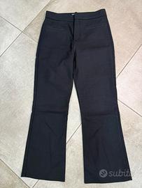 Pantalone  donna modello a svasare Zara