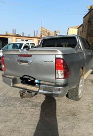 Copricassone rigido per Toyota hilux 