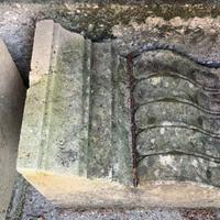 Due mensole in pietra gialla anni '50