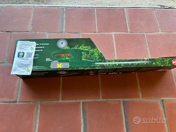 Tagliasiepi a batteria
