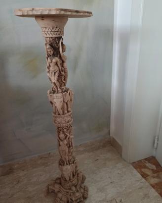 colonna indiana in pietra 