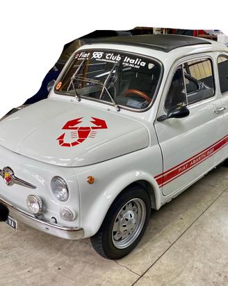 Fiat 500L replica Abarth 695 SS