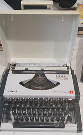   Olympia traveller de Luxe S  vintage 