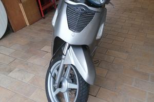 kimco people 200 i