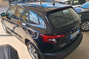 Skoda Karoq 1.6 TDI Style autocarro 4 posti bollo 