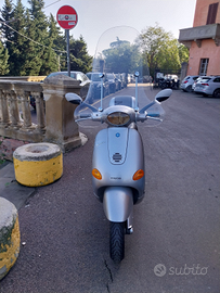 Vespa ET4 125 1999 storica FMI