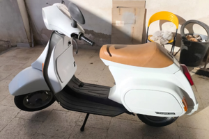 Vespa 50 LXV